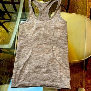 Lululemon grey swiftly tech tank top size 2